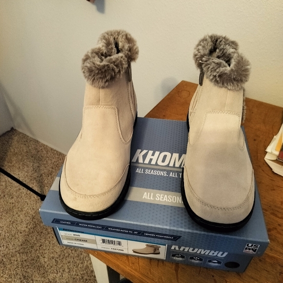 Khombu Shoes - Khombu Iris Women's Faux Fur Lined Suede Winter Boots Cream Size 10M